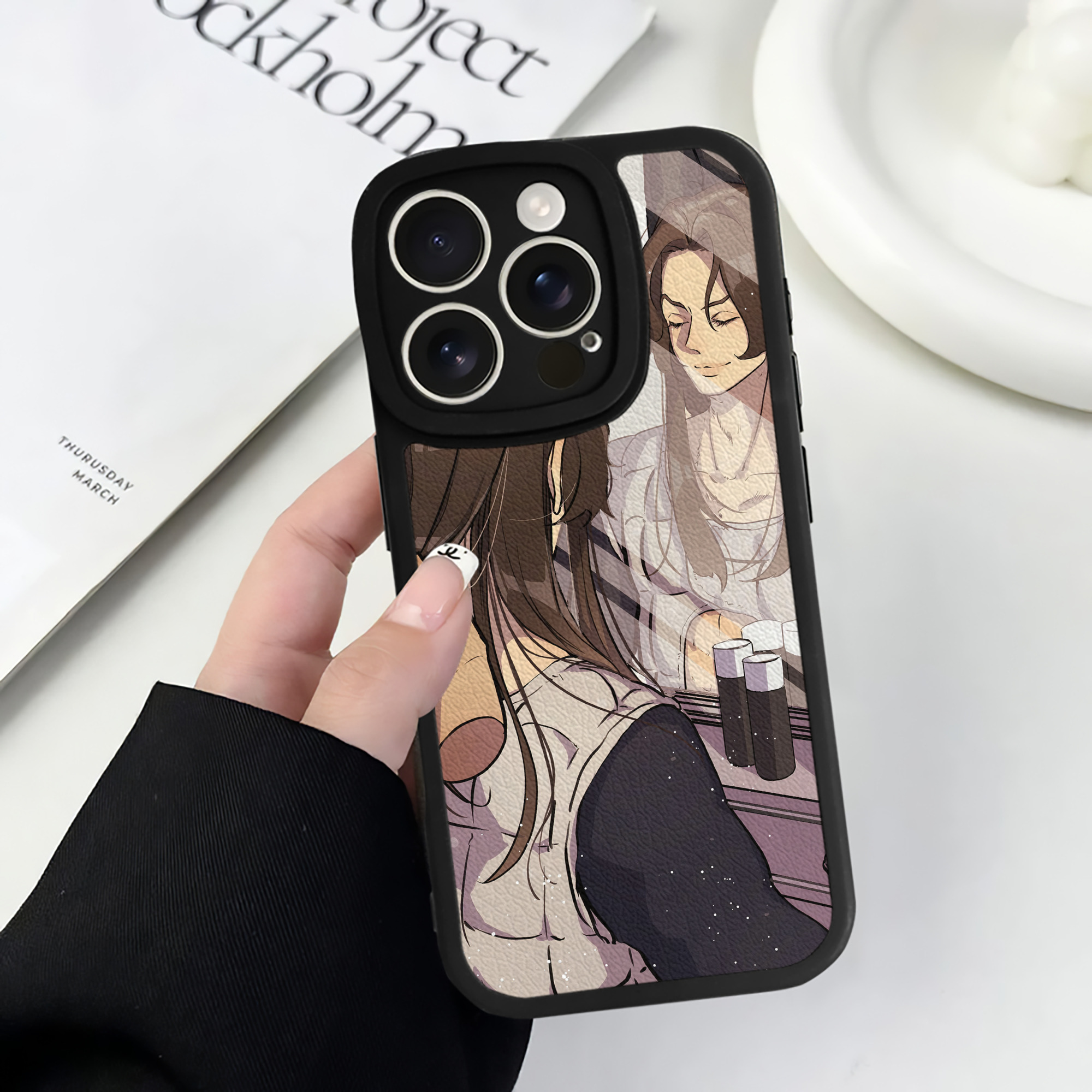 （画像用） ジョジョの奇妙な冒険 JoJo's Bizarre Adventure 【iPhone 16シリーズ対応】シリコンスマホケース（レザー調） 材質：シリコン